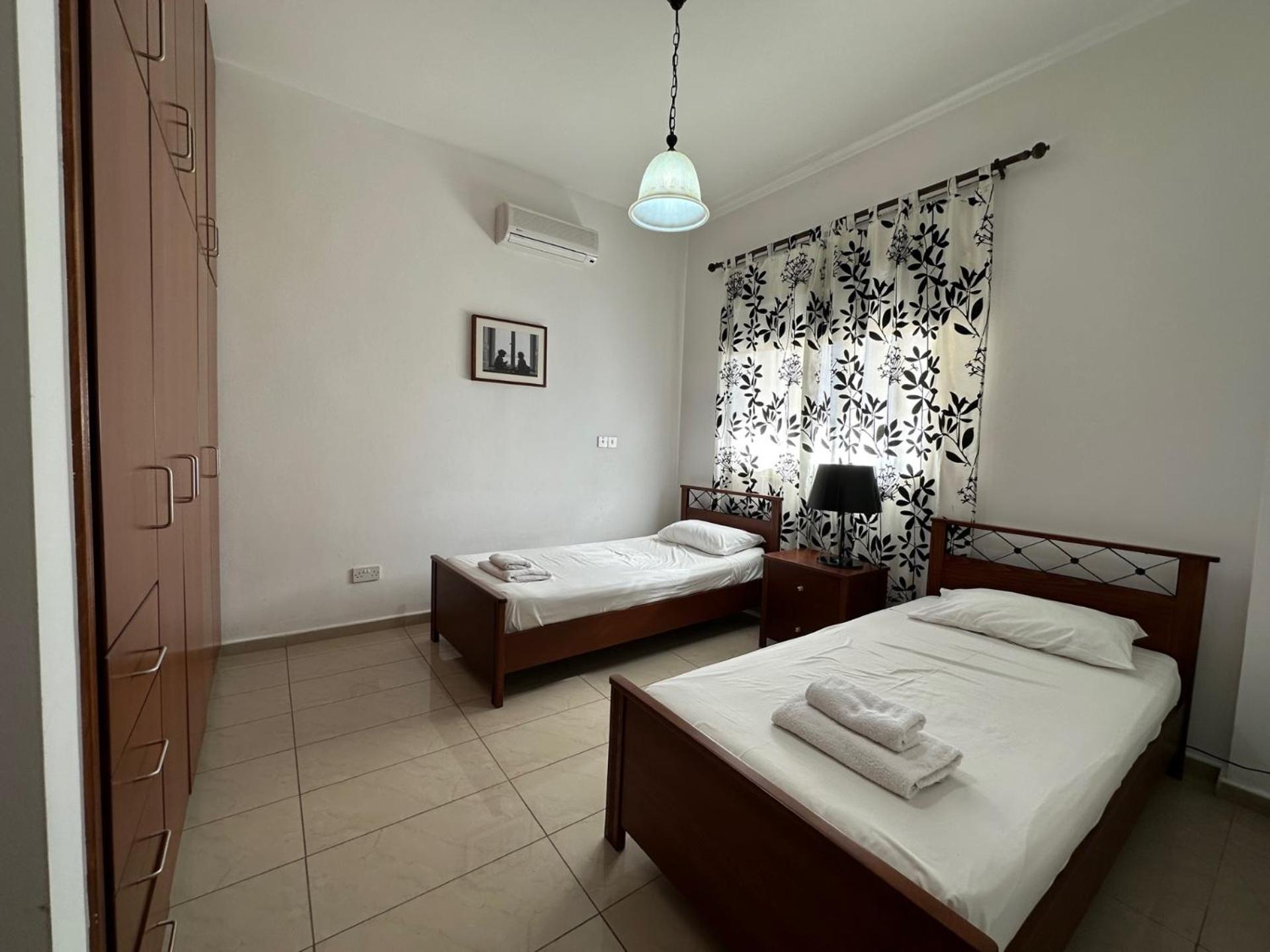 Paphos King'S Holiday Apartments מראה חיצוני תמונה